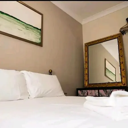 Stones Throw Apartament Scarborough